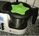 Spritzschutz für u.a. Monsieur-Cuisine-Plus grün,blau,weiß, rot Spritzschutz für u.a. Monsieur-Cuisine-Plus grün,blau,weiß, rot